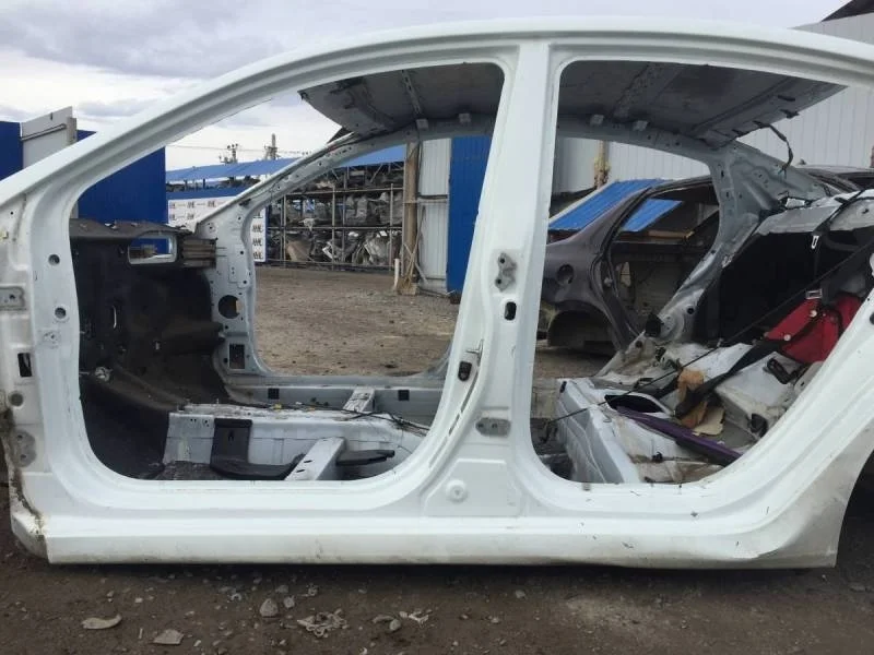 Порог со стойкой левый Hyundai Solaris 2010-2017