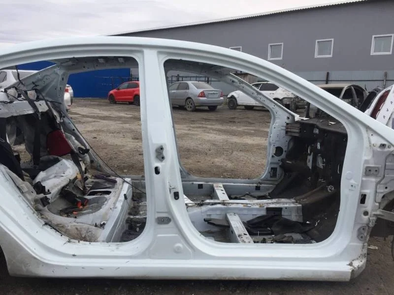 Порог со стойкой правый Hyundai Solaris 2010-2017