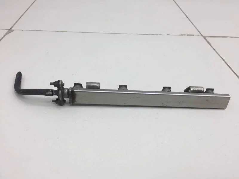 Рейка топливная (рампа) Hyundai Solaris 2010-2017