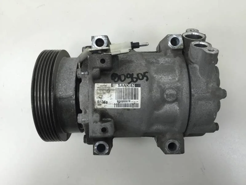 Компрессор системы кондиционирования Lada Largus 2012>