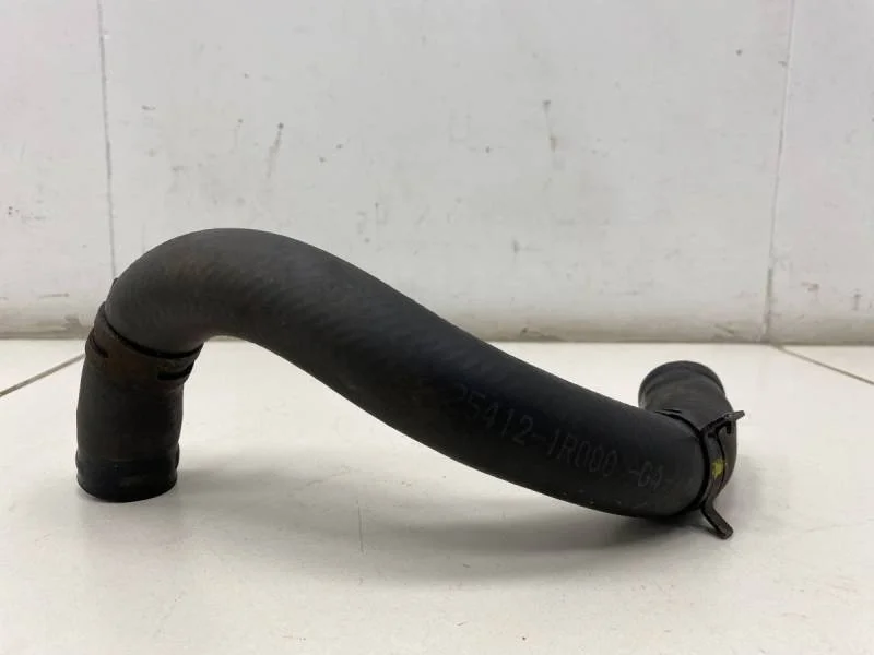 Патрубок радиатора охлаждения Hyundai Solaris 2010-2017