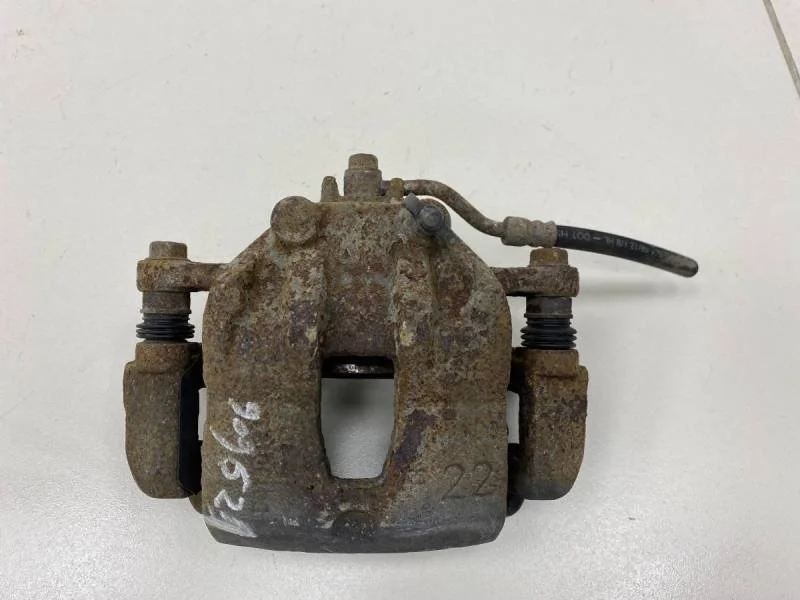 Суппорт передний левый Hyundai Solaris 2010-2017