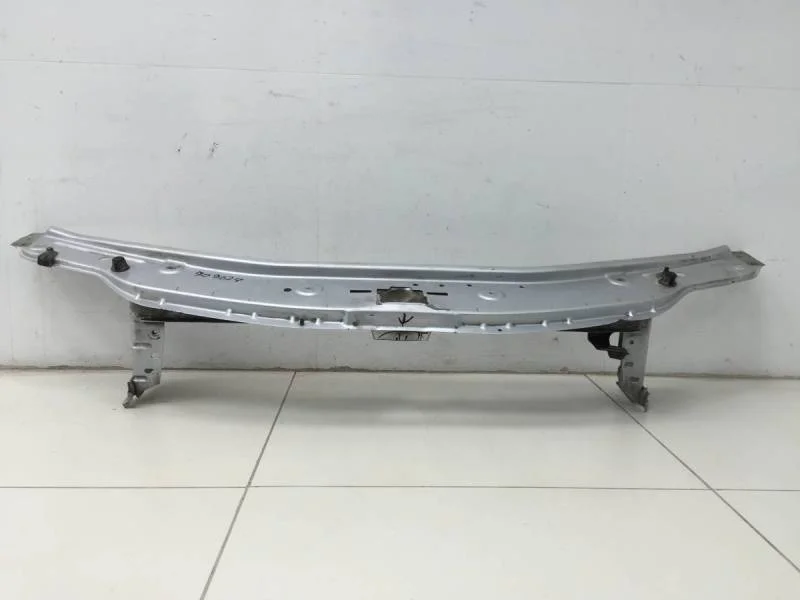 Панель передняя Lada Largus 2012>