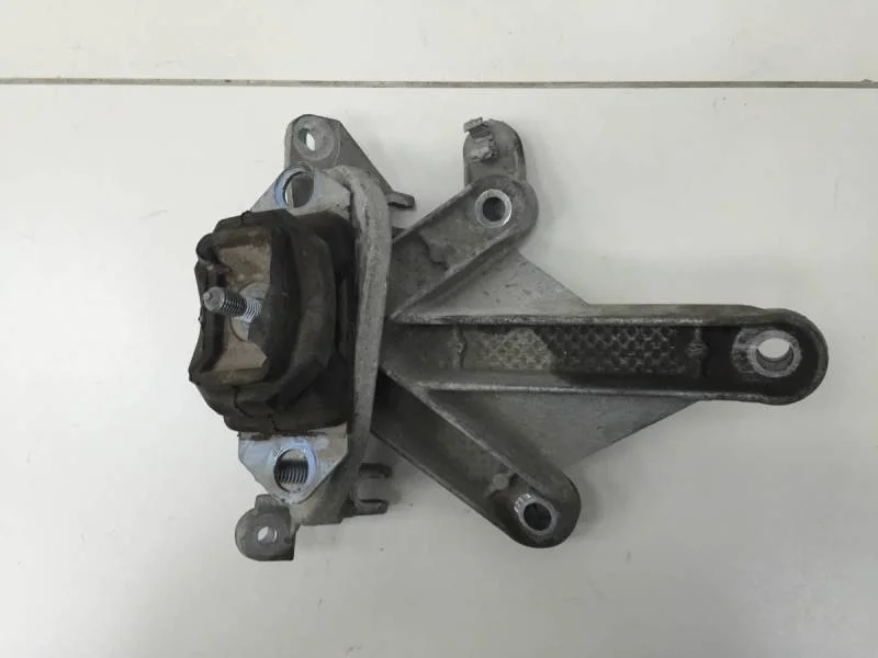 Опора КПП левая Lada Largus 2012>