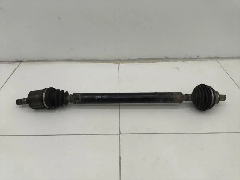 Полуось передняя правая Skoda Octavia (A7) 2013>