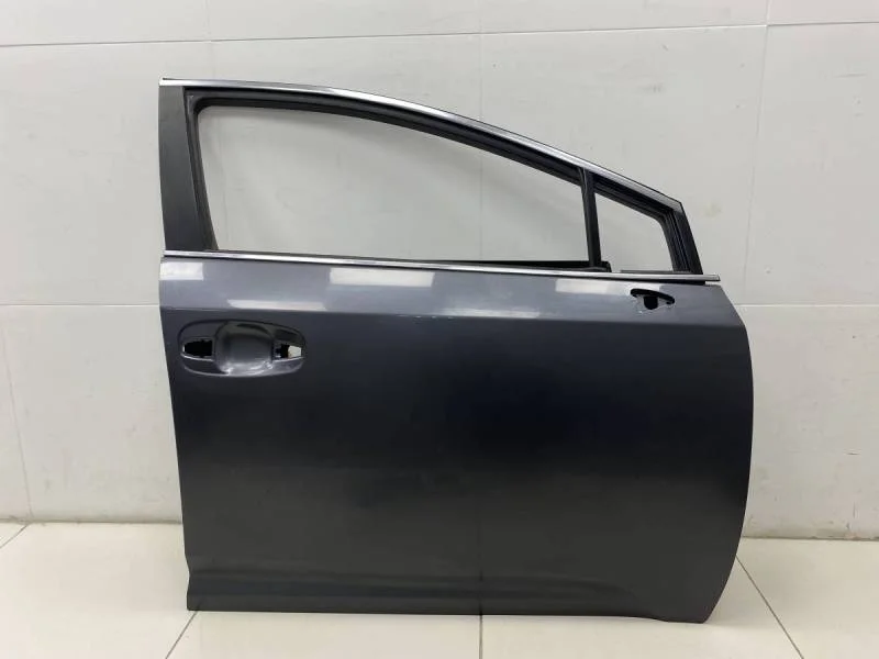 Дверь передняя правая Toyota Avensis (T270) 2009>