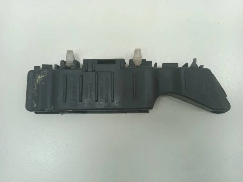 Кронштейн переднего бампера левый Hyundai Solaris 2010-2017