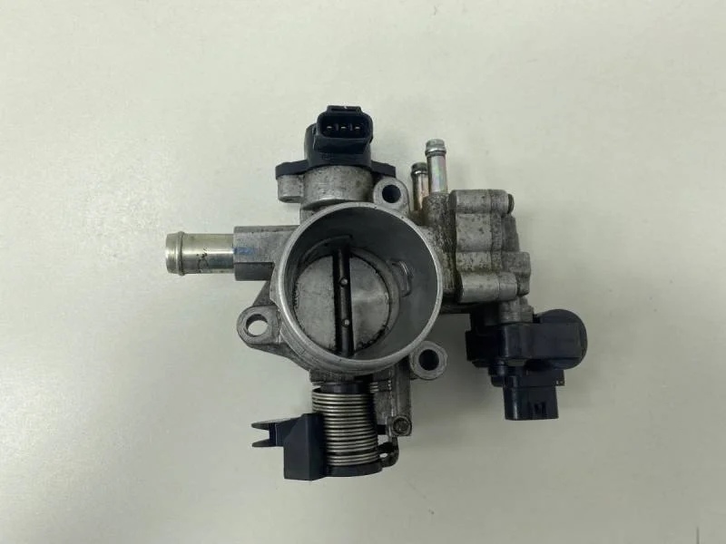 Заслонка дроссельная механическая Toyota Corolla E120 2001-2007