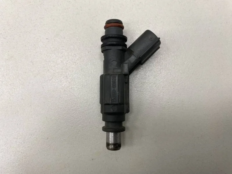 Форсунка инжекторная электрическая Toyota Corolla E120 2001-2007