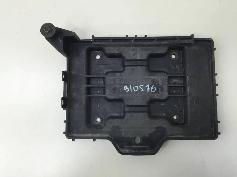 Крепление АКБ (корпус / подставка) Hyundai Santa Fe (CM) 2006-2012