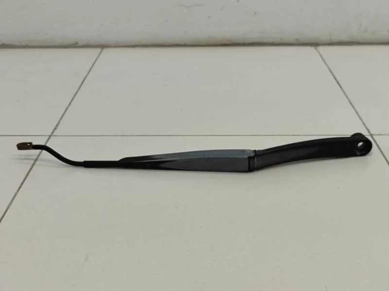Поводок стеклоочистителя передний левый Hyundai Santa Fe (CM) 2006-2012