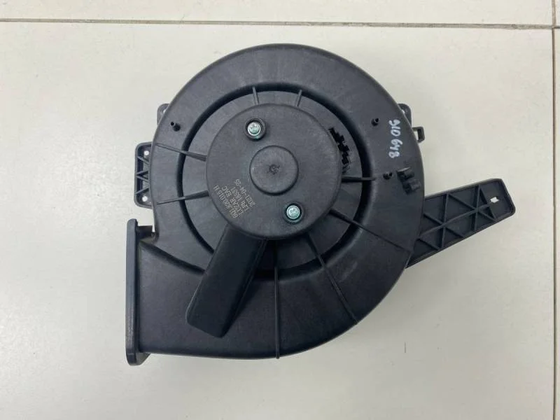 Моторчик отопителя Volkswagen Polo (HB) 2009>