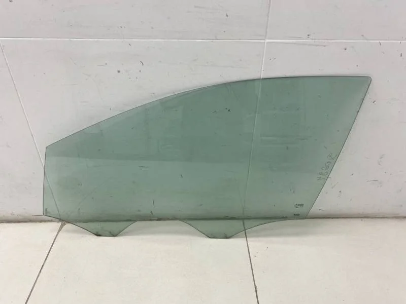 Стекло двери передней левой Volkswagen Polo (HB) 2009>
