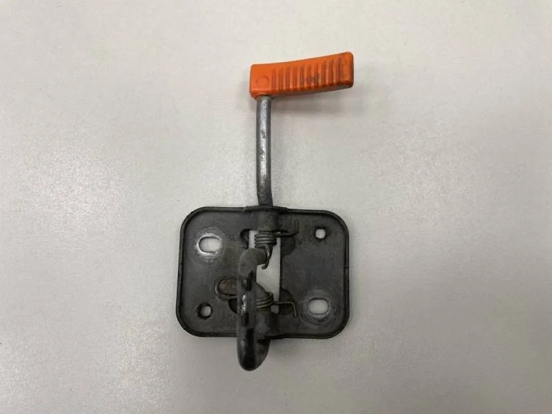 Крючок капота Volkswagen Polo (HB) 2009>