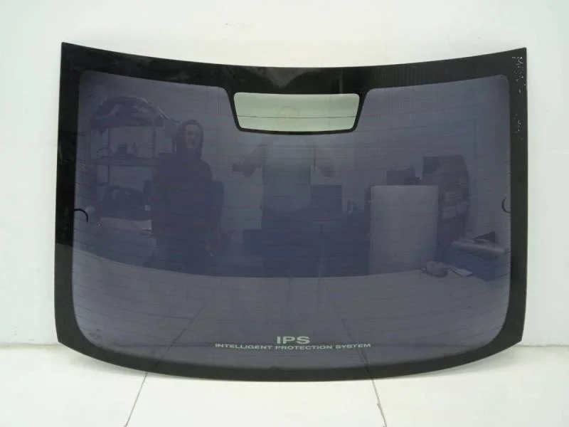 Стекло заднее Ford Mondeo 3 2000-2007