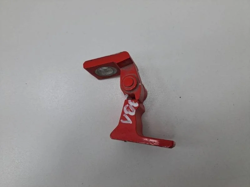 Петля двери Volkswagen Polo (HB) 2009>