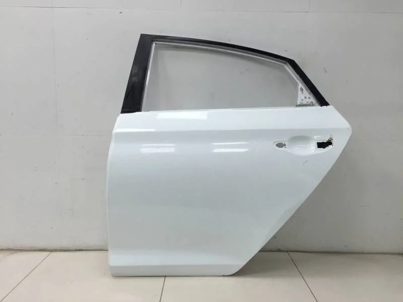 Дверь задняя левая Hyundai Solaris 2017>
