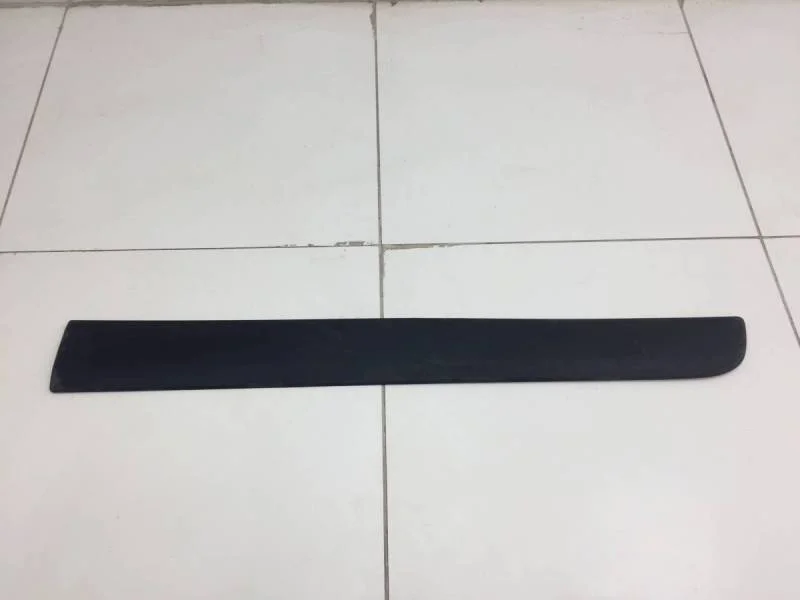 Молдинг передней правой двери Suzuki SX4 2006-2013