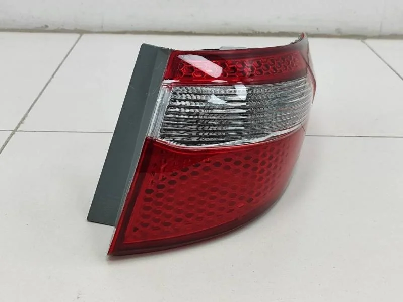 Фонарь задний наружный правый Kia Rio 3 (UB) 2011-2017