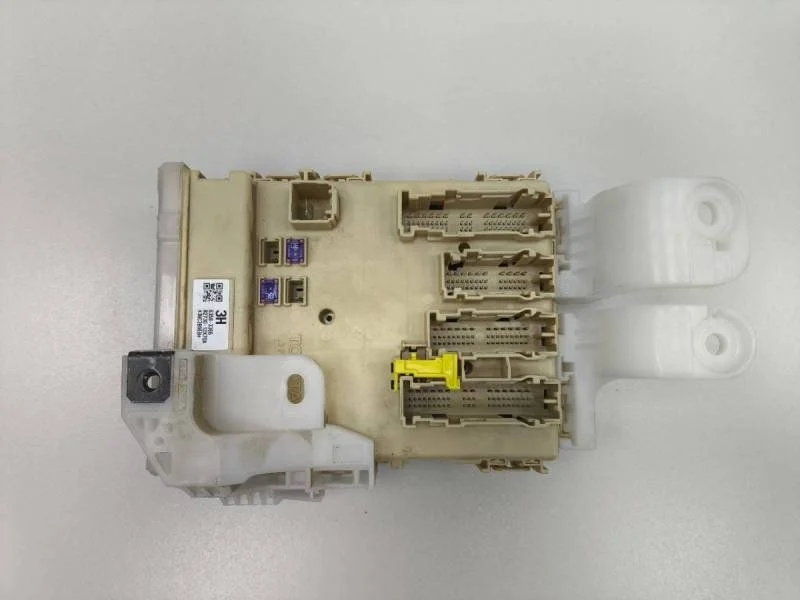 Блок предохранителей Toyota Corolla E180 2013>