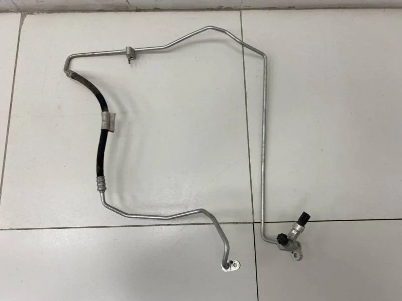 Трубка кондиционера Volkswagen Multivan T6 2015 - 2019