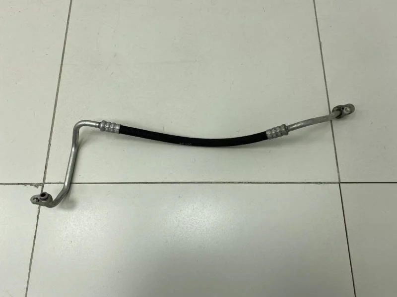 Трубка кондиционера Volkswagen Multivan T6 2015 - 2019