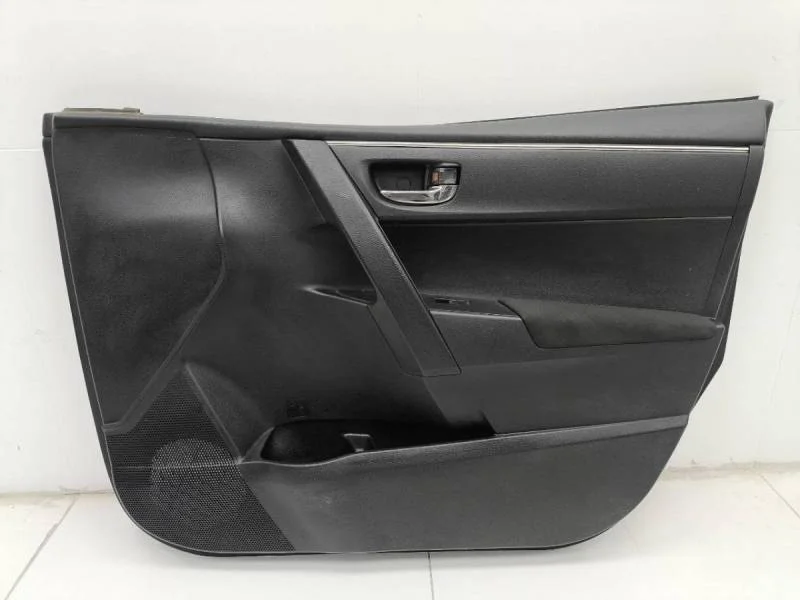 Обшивка двери передней правой Toyota Corolla E180 2013>