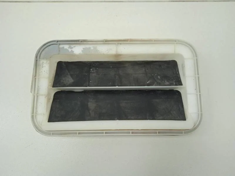 Решетка вентиляционная Toyota Corolla E180 2013>