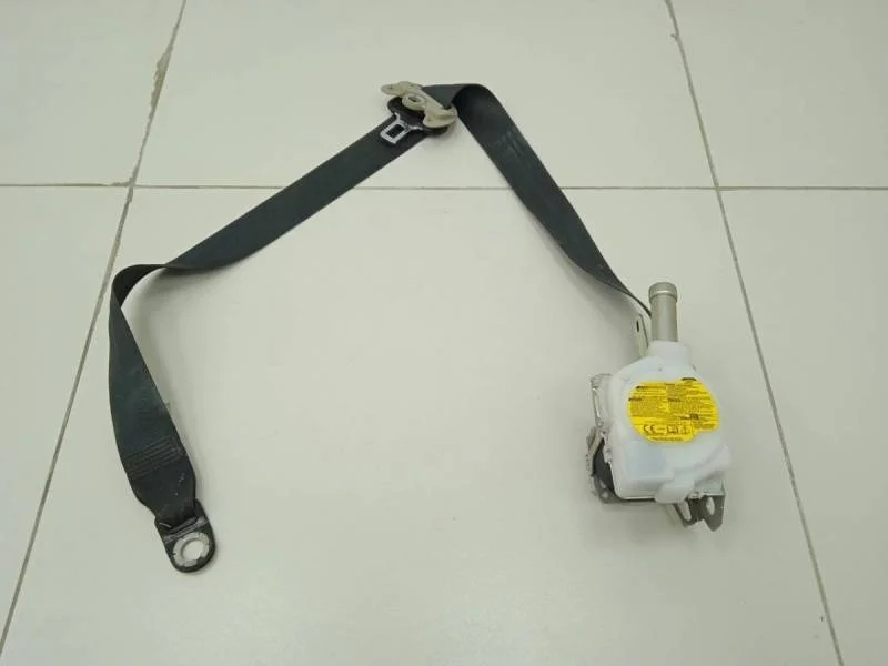 Ремень безопасности с пиропатроном Toyota Corolla E180 2013>