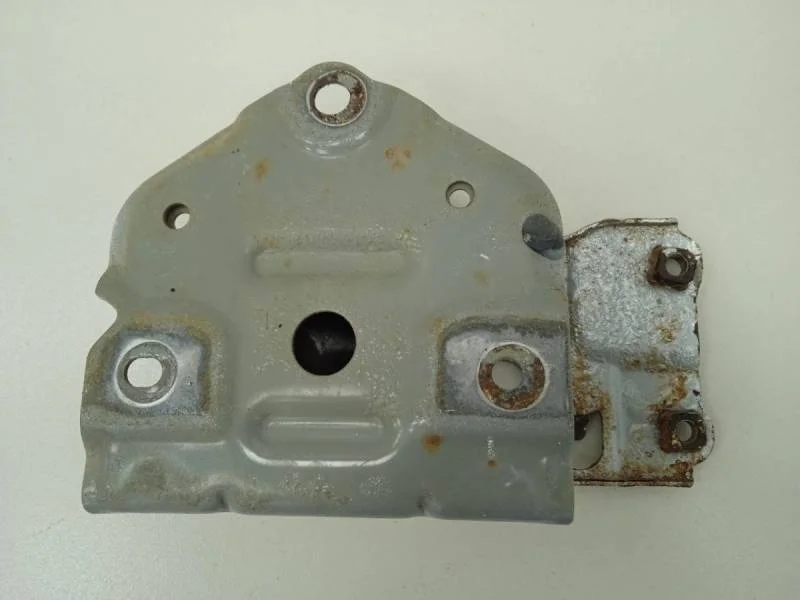 Кронштейн усилителя заднего бампера Toyota Corolla E180 2013>