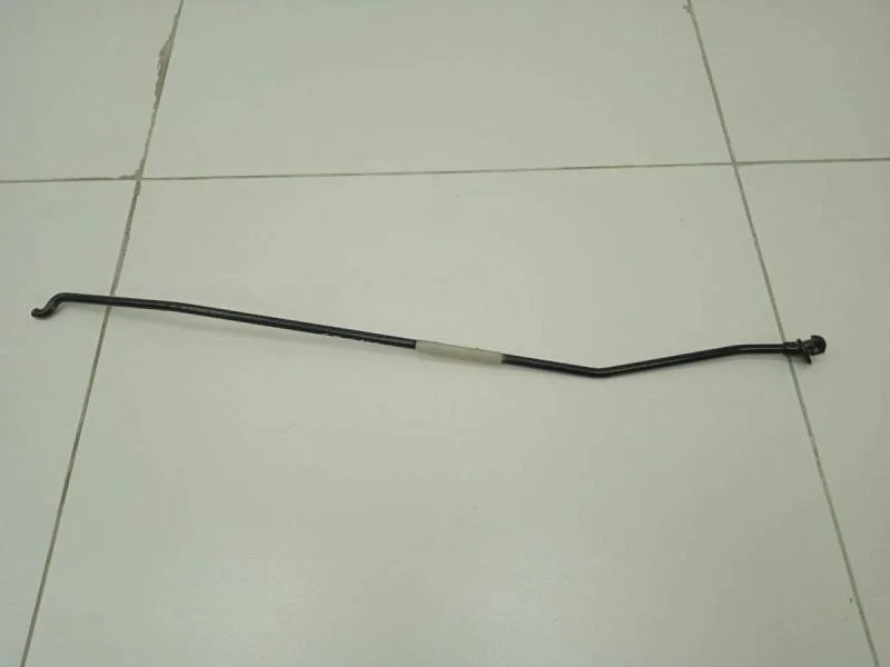 Держатель капота Toyota Corolla E180 2013&gt;