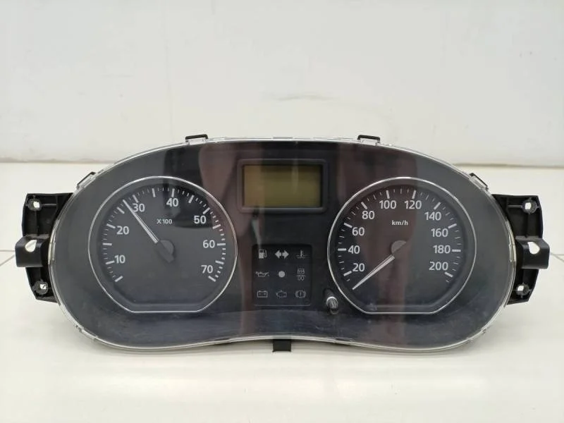 Панель приборов Renault Logan (1) 2005-2014