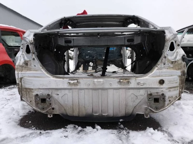 Панель задняя Toyota Corolla E180 2013>