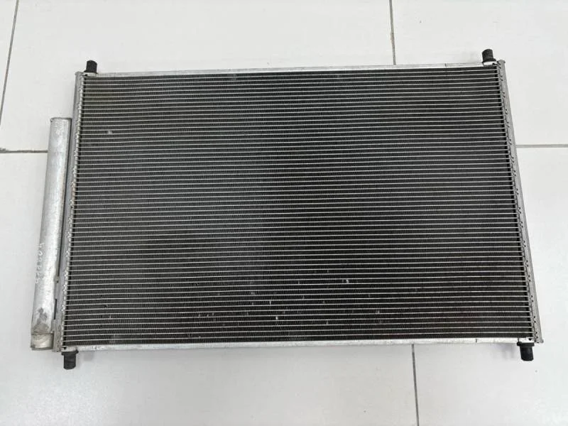 Радиатор кондиционера (конденсер) Toyota Corolla E180 2013>