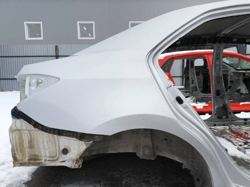 Крыло заднее правое Toyota Corolla E180 2013>