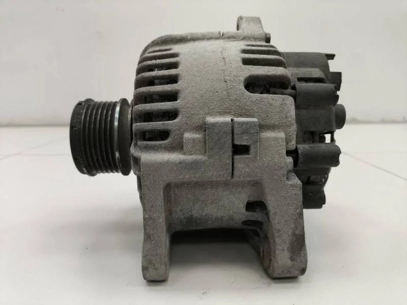 Генератор Renault Kangoo 2013