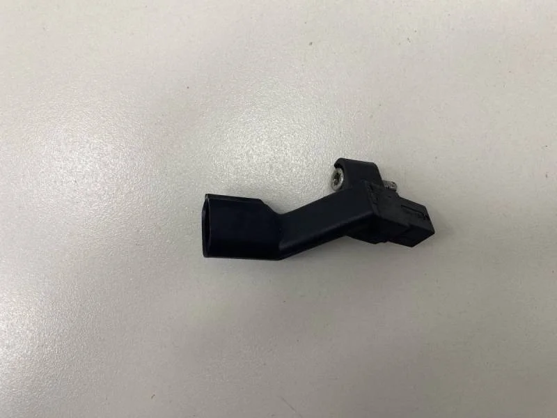 Датчик положения коленвала Volkswagen Multivan T6 2015 - 2019