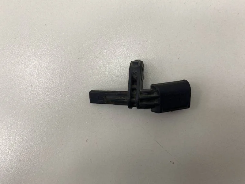 Датчик ABS задний правый Volkswagen Multivan T6 2015 - 2019