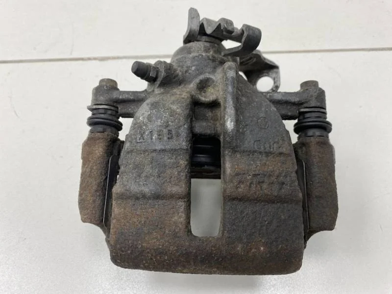 Суппорт задний левый Volkswagen Multivan T6 2015 - 2019