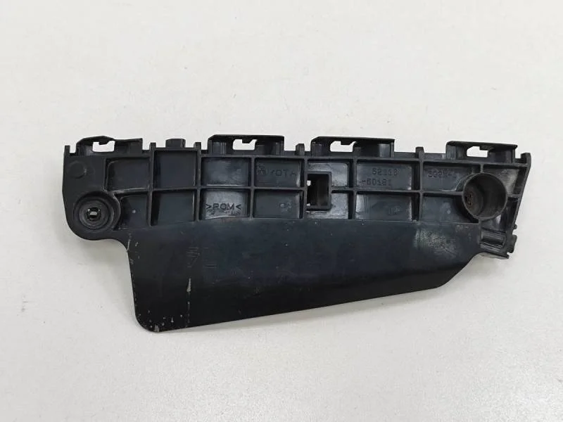 Кронштейн переднего бампера левый Toyota Land Cruiser (J200) 2007-2015