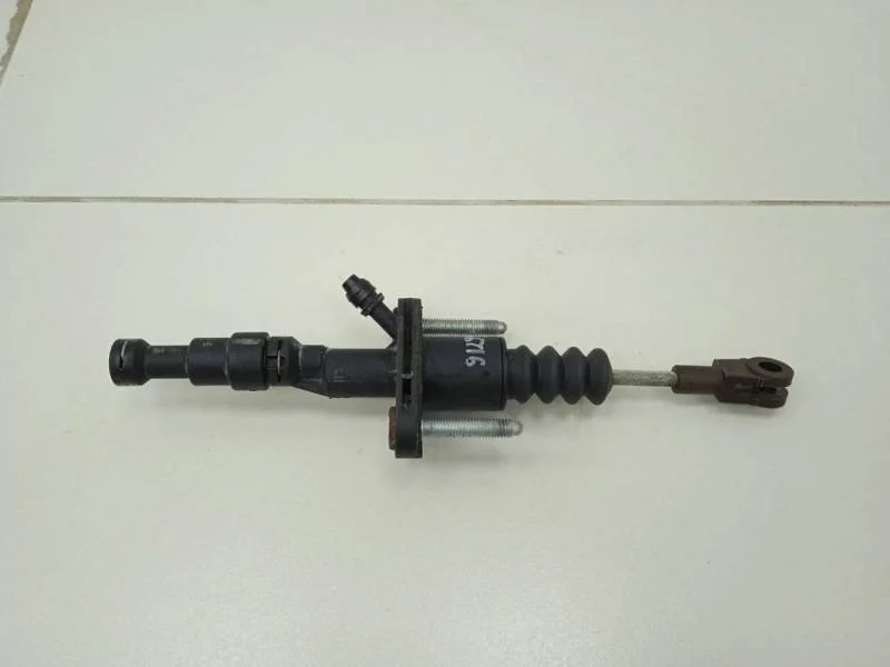 Цилиндр сцепления главный Opel Astra H / Family 2004-2015