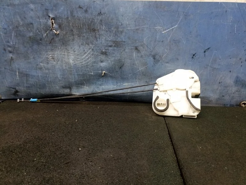 Замок двери Mitsubishi ASX 1 5745A345, задний левый