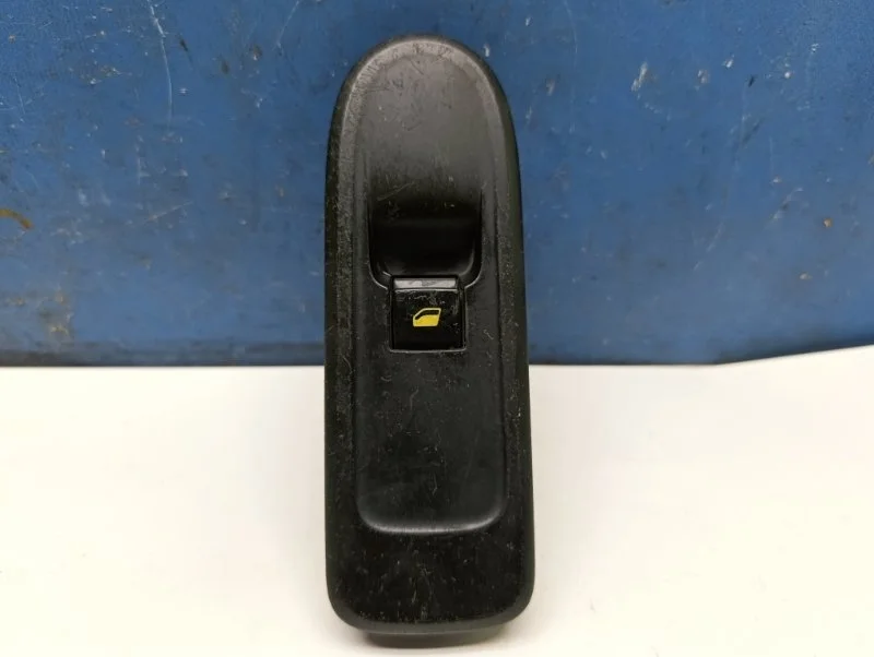 Кнопка стеклоподъемника Peugeot 308 2007-2015 649029, передняя правая