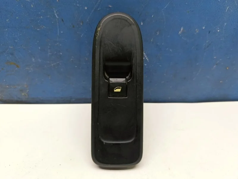 Кнопка стеклоподъемника Peugeot 308 2007-2015 649029, передняя правая