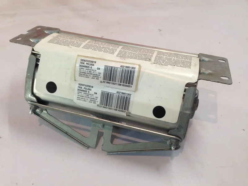 Подушка безопасности пассажира Mercedes-Benz S-Class 2004 2218601302 СЕДАН M272.974