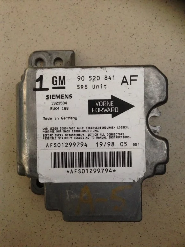 ЭБУ подушки безопасности Opel Astra 2003 90520841