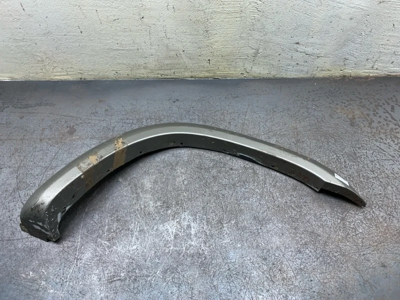 Прочие обвесы NISSAN PATROL GR 2002 63812VB000 ВНЕДОРОЖНИК ZD30DDTI