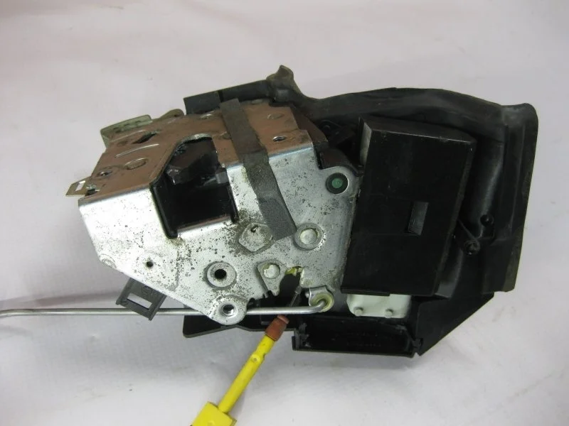Замок двери Bmw 5 2000 51218235097 3, передний левый