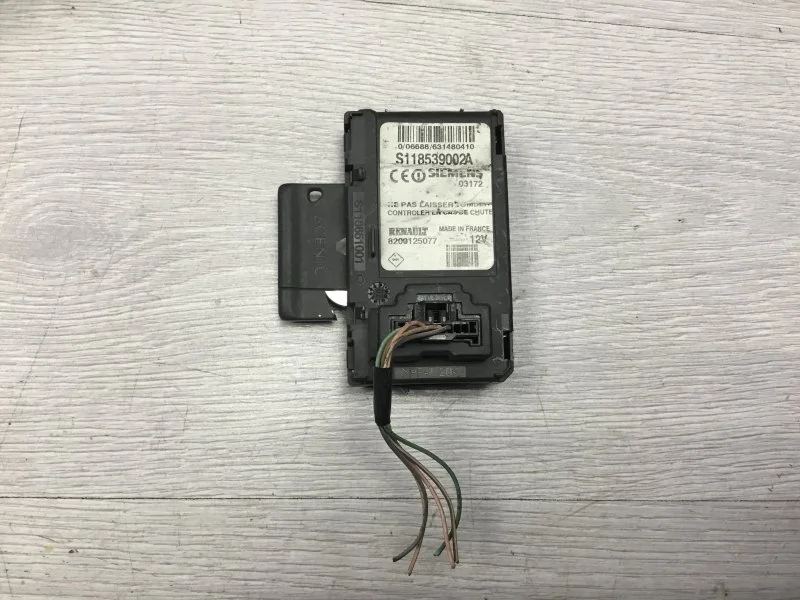 Замок зажигания RENAULT SCENIC 2004 8200125077 1.5