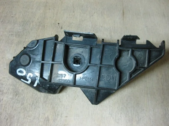 Направляющая бампера Toyota Camry 2007 5215712160 2AZ-FE, задняя правая